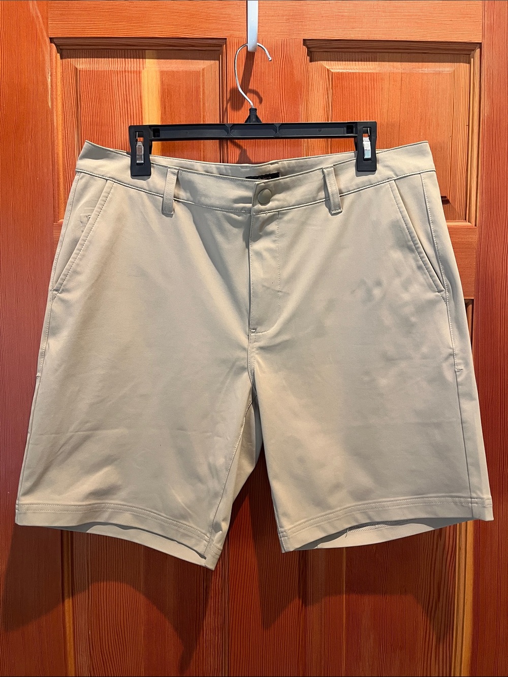 Quince Men's Light Khaki Flat-Front Shorts